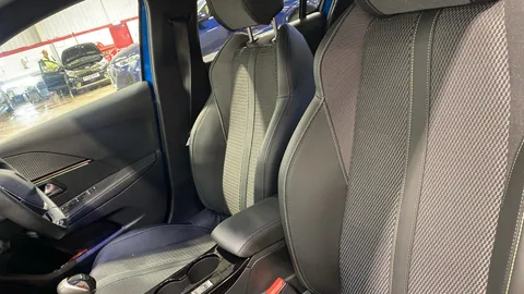 Peugeot 208 1.2 PureTech 100 GT