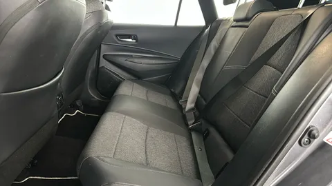 Toyota Corolla 1.8 Hybrid Design 5dr CVT