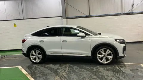 AUDI Q4 150kW 40 82kWh S Line Auto