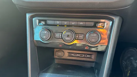 Volkswagen Tiguan 2.0 TDi 150 4Motion SE Nav 5dr DSG