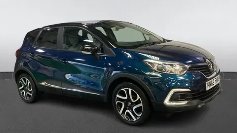 RENAULT CAPTUR 0.9 TCE 90 Iconic 5dr