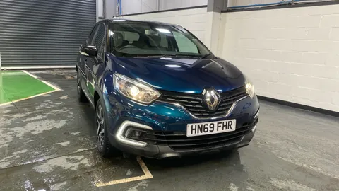 RENAULT CAPTUR 0.9 TCE 90 Iconic 5dr