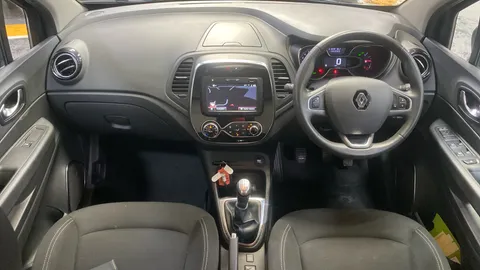 RENAULT CAPTUR 0.9 TCE 90 Iconic 5dr