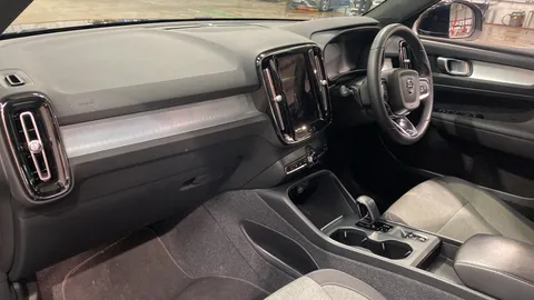 VOLVO XC40 1.5 T4 Recharge PHEV Core Bright Auto