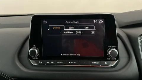 Nissan Qashqai 1.3 DiG-T MH Acenta Premium