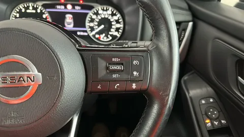 Nissan Qashqai 1.3 DiG-T MH Acenta Premium