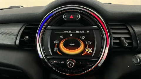 MINI CONVERTIBLE 1.5 Cooper [JCWSport Pack]