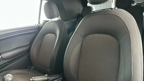 MINI CONVERTIBLE 1.5 Cooper [JCWSport Pack]