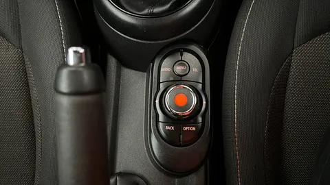 MINI CONVERTIBLE 1.5 Cooper [JCWSport Pack]