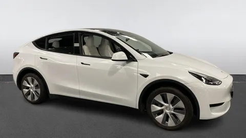 Tesla                     Model Y RWD 5dr Auto