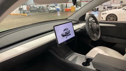 Tesla                     Model Y RWD 5dr Auto