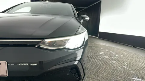 VOLKSWAGEN GOLF 1.5 TSI R-Line