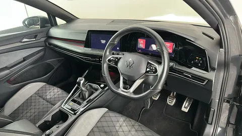 VOLKSWAGEN GOLF 1.5 TSI R-Line