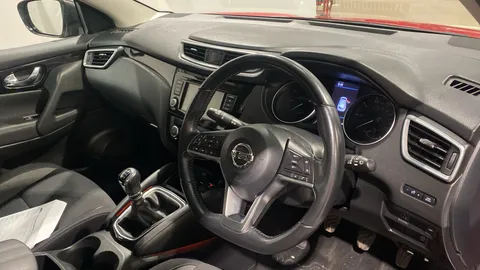 Nissan Qashqai 1.3 DiG-T Acenta Premium