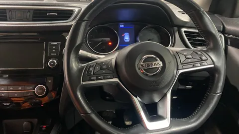 Nissan Qashqai 1.3 DiG-T Acenta Premium