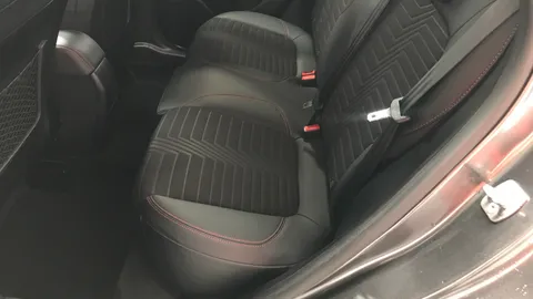 FORD PUMA 1.0 EcoBoost Hybrid mHEV ST-Line X