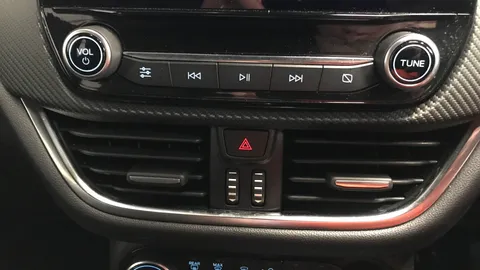 FORD PUMA 1.0 EcoBoost Hybrid mHEV ST-Line X