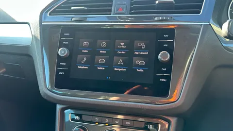 VOLKSWAGEN TIGUAN 2.0 TDi 150 4Motion SE Nav DSG