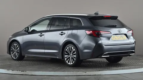 TOYOTA COROLLA 1.8 Hybrid Design CVT