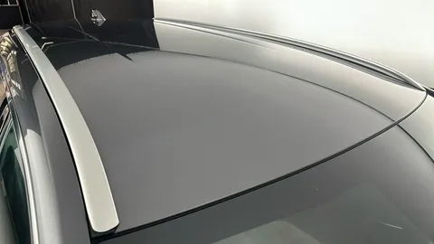 TOYOTA COROLLA 1.8 Hybrid Design CVT