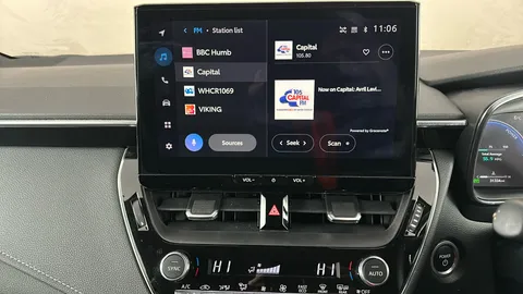 TOYOTA COROLLA 1.8 Hybrid Design CVT