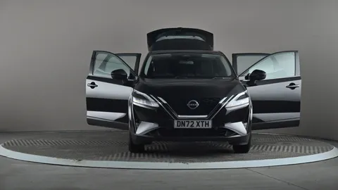 NISSAN QASHQAI 1.3 DiG-T MH Acenta Premium