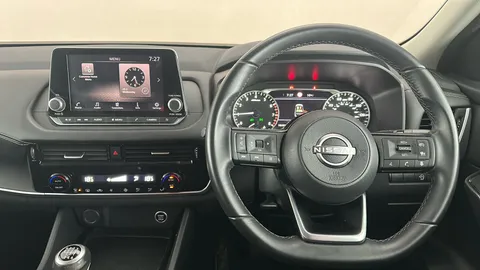 NISSAN QASHQAI 1.3 DiG-T MH Acenta Premium