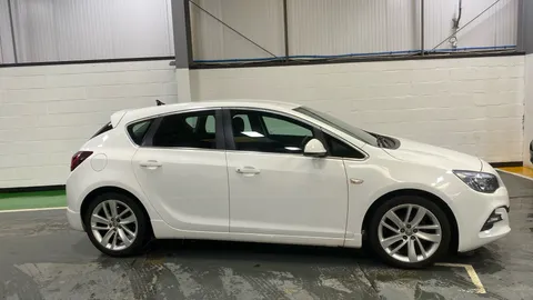 Vauxhall Astra 1.6i 16V Tech Line GT