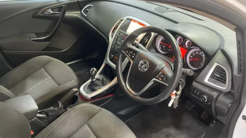 Vauxhall Astra 1.6i 16V Tech Line GT