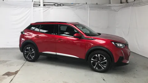 PEUGEOT 2008 1.2 PureTech 130 Allure