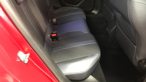 PEUGEOT 2008 1.2 PureTech 130 Allure