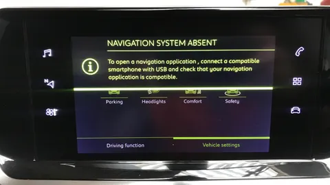 PEUGEOT 2008 1.2 PureTech 130 Allure