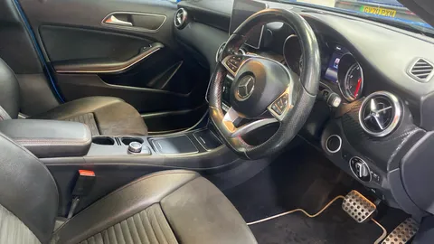 MERCEDES-BENZ A CLASS A180d AMG Line Auto