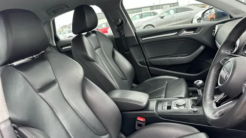 AUDI A3 30 TDI 116 Sport