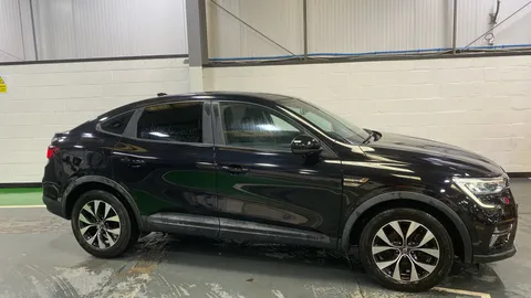 RENAULT ARKANA 1.6 E-TECH Hybrid 145 Iconic Auto