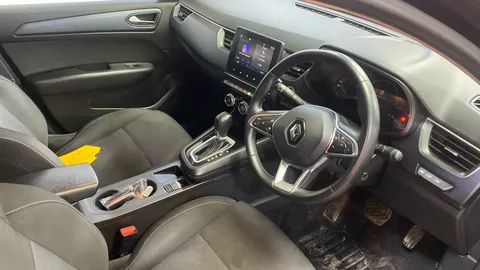 RENAULT ARKANA 1.6 E-TECH Hybrid 145 Iconic Auto