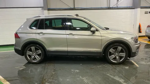 VOLKSWAGEN TIGUAN 2.0 BiTDi 240 4Motion SEL DSG
