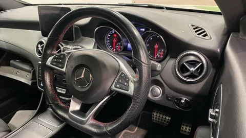 MERCEDES-BENZ CLA CLA 220d AMG Line Night Edition Tip Auto