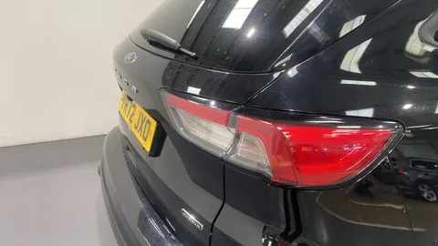 FORD KUGA 2.5 PHEV ST-Line X Edition CVT