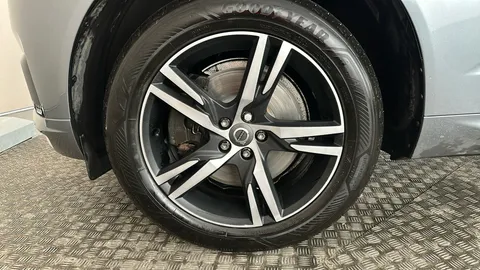 VOLVO XC60 2.0 T8 [390] Hybrid R DESIGN AWD Geartronic