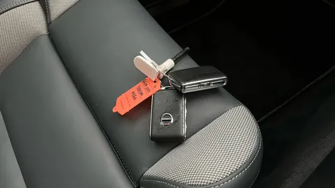 VOLVO XC60 2.0 T8 [390] Hybrid R DESIGN AWD Geartronic