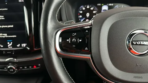 VOLVO XC60 2.0 T8 [390] Hybrid R DESIGN AWD Geartronic