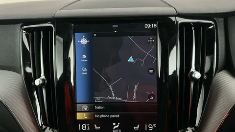 VOLVO XC60 2.0 T8 [390] Hybrid R DESIGN AWD Geartronic