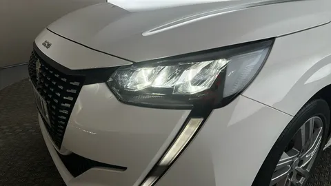 PEUGEOT 208 1.2 PureTech 100 Active