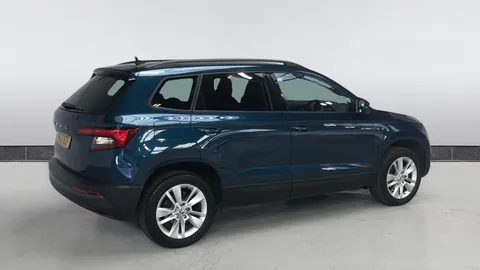 SKODA KAROQ 1.0 TSI 110 SE Technology