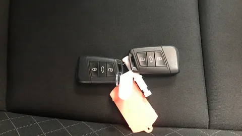 SKODA KAROQ 1.0 TSI 110 SE Technology