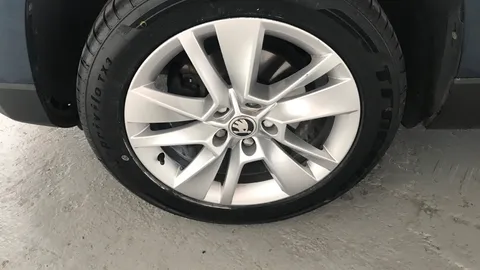 SKODA KAROQ 1.0 TSI 110 SE Technology