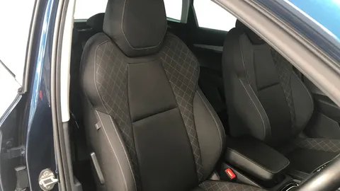 SKODA KAROQ 1.0 TSI 110 SE Technology