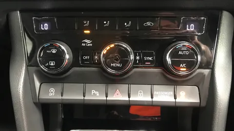 SKODA KAROQ 1.0 TSI 110 SE Technology