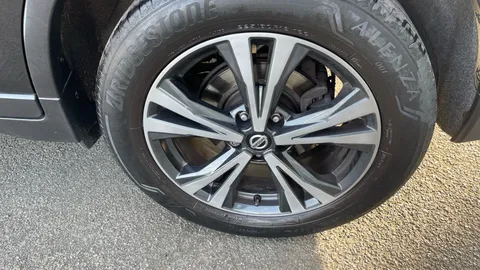 NISSAN X-TRAIL 1.3 DiG-T N-Connecta DCT